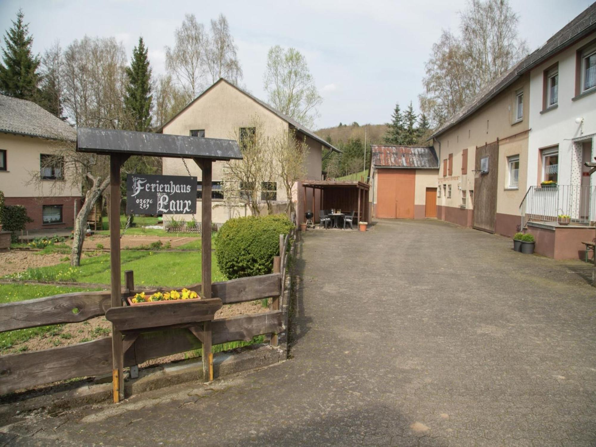 Spacious Holiday Home In Ulmen Near The Centre Luaran gambar
